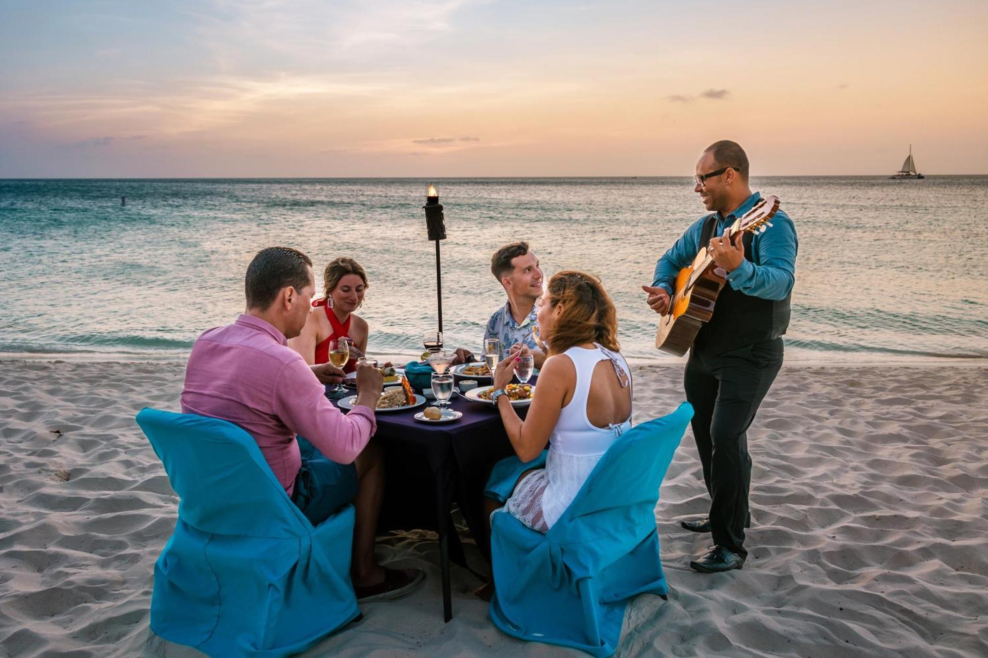 Amsterdam Manor Beach Resort Palm Beach Kültér fotó